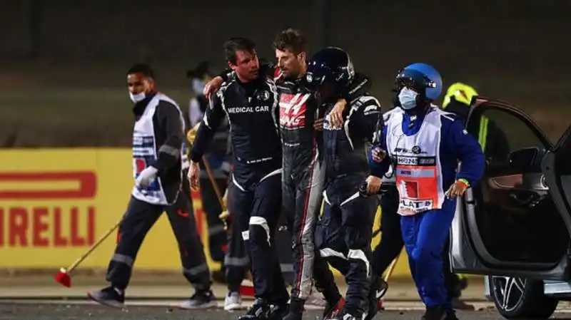 incidente di romain grosjean al gp del bahrein 5