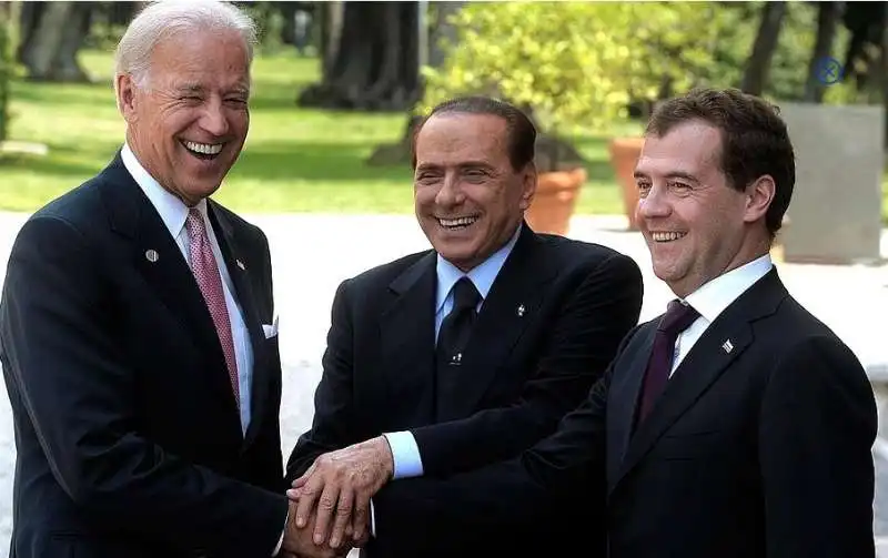 JOE BIDEN SILVIO BERLUSCONI DMITRY MEDVEDEV