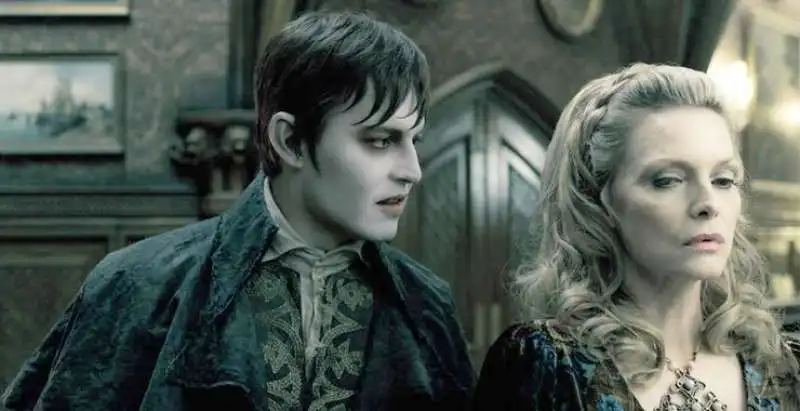 johnny depp michelle pfeiffer   dark shadows 