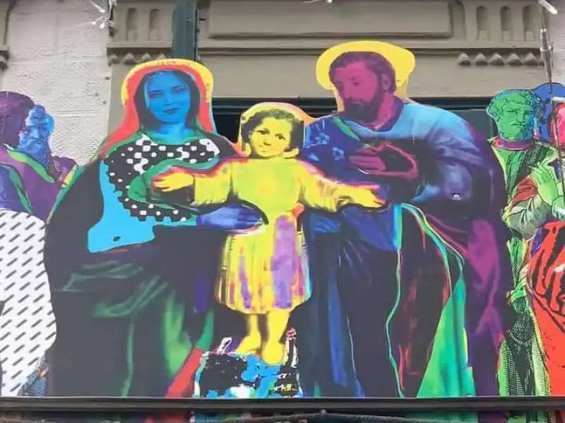 la madonna come chiara ferragni presepe di pontedera 1