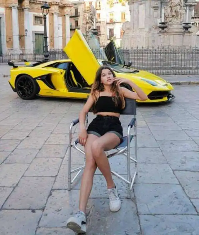 le foto di letizia battaglia per lamborghini