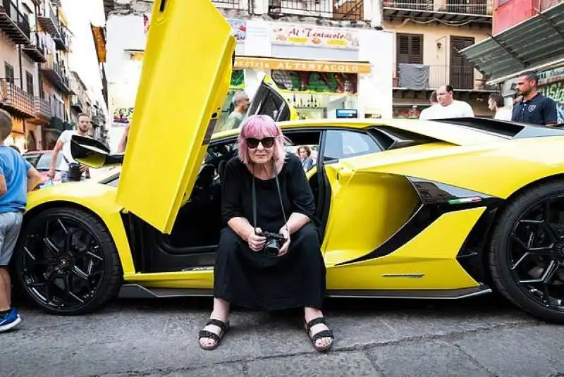 letizia battaglia per lamborghini 