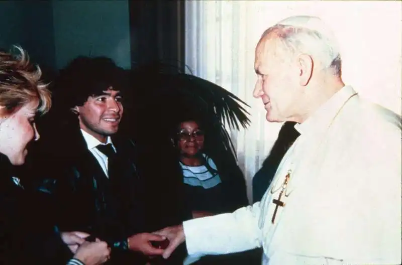 MARADONA WOJTYLA