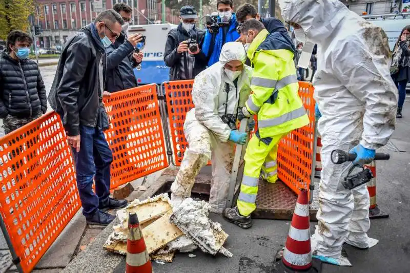 milano, rapina alla filiale di credit agricole di piazza ascoli  4