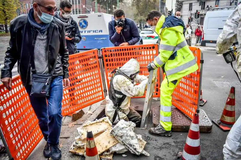 milano, rapina alla filiale di credit agricole di piazza ascoli  5