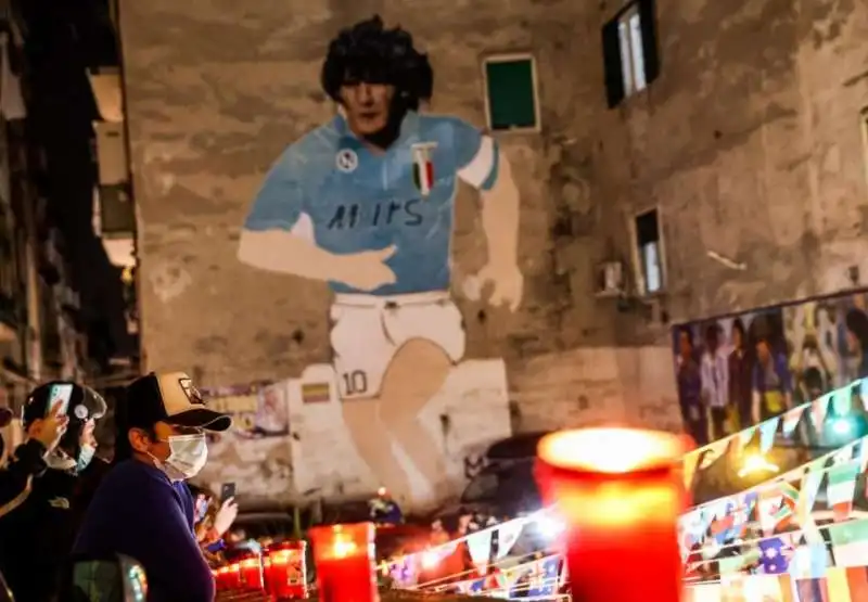 napoli ricorda maradona 22