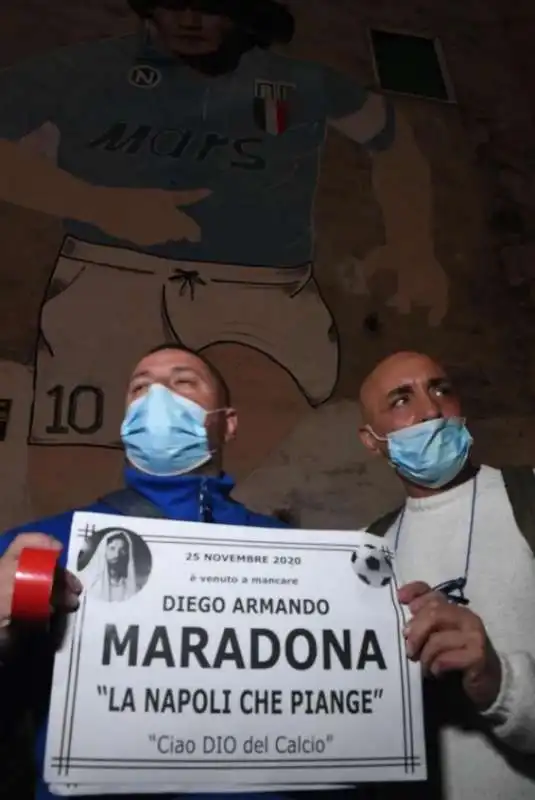 napoli ricorda maradona 23