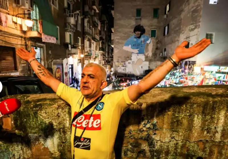 napoli ricorda maradona 34