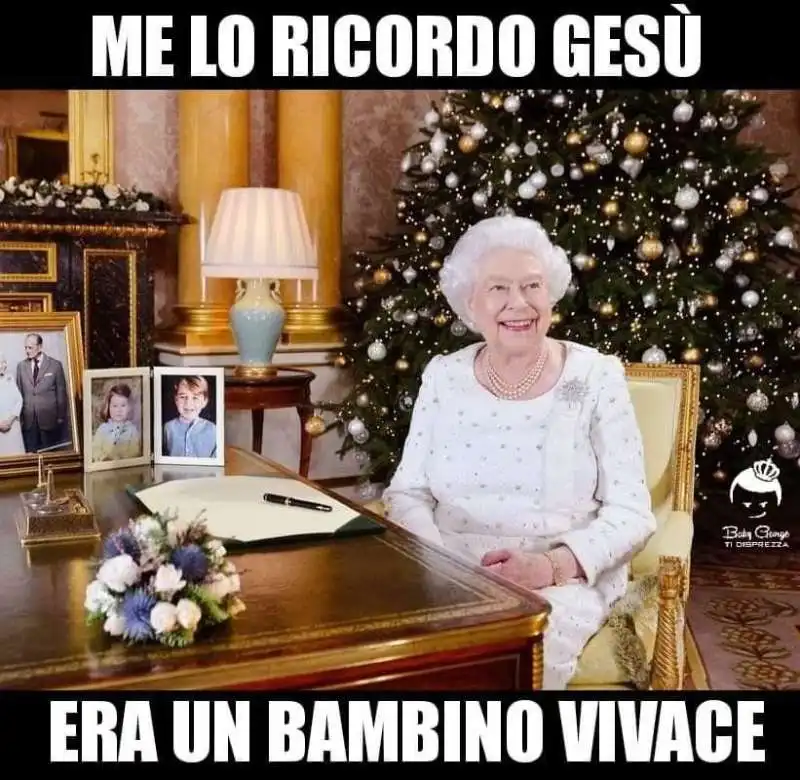 regina elisabetta meme 2