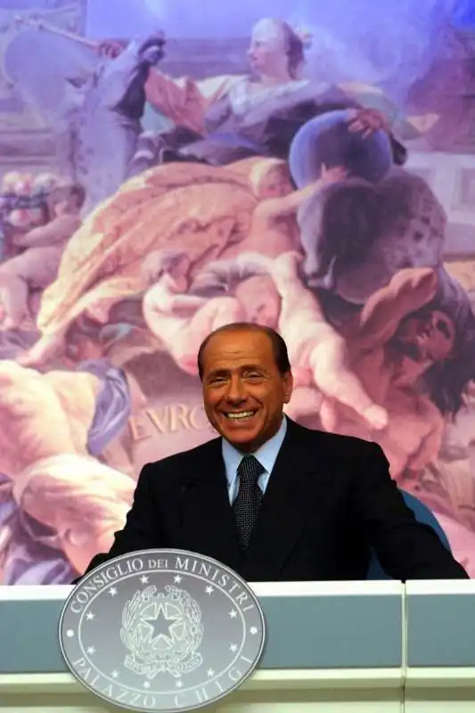 silvio berlusconi   sala stampa palazzo chigi 2003