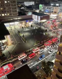 accoltellamenti nella metropolitana di tokyo halloween 13