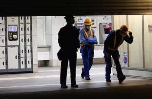 accoltellamenti nella metropolitana di tokyo halloween 7