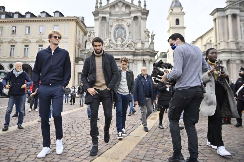 alexander zverev matteo berrettini atp finals torino 2021