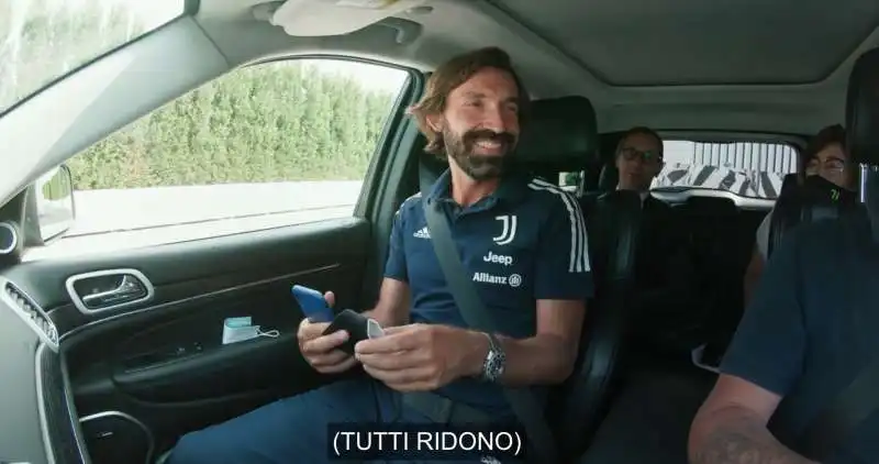 andrea pirlo e la battuta sulle dita nel naso 2