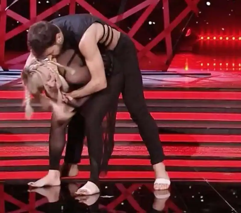 arisa e vito coppola   ballando con le stelle   5