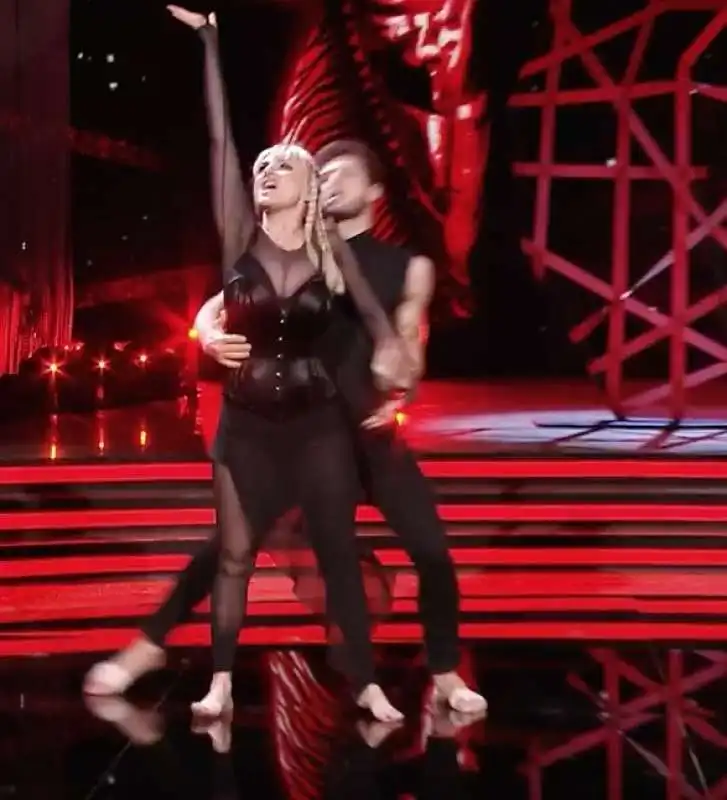 arisa e vito coppola   ballando con le stelle   9