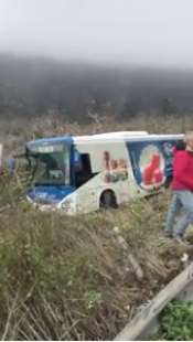 bus precipita in una scarpata sul vesuvio 7