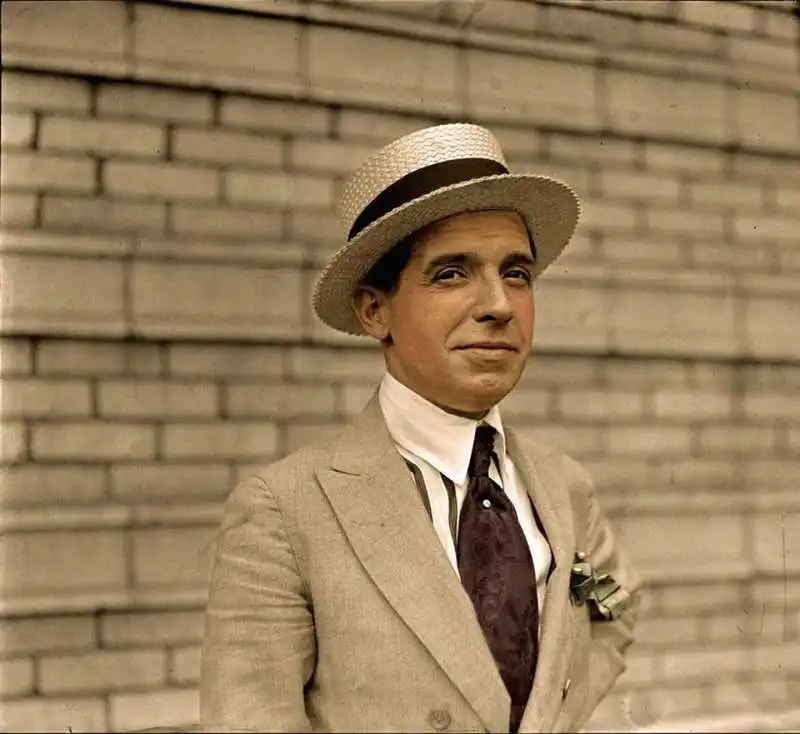 charles ponzi. 