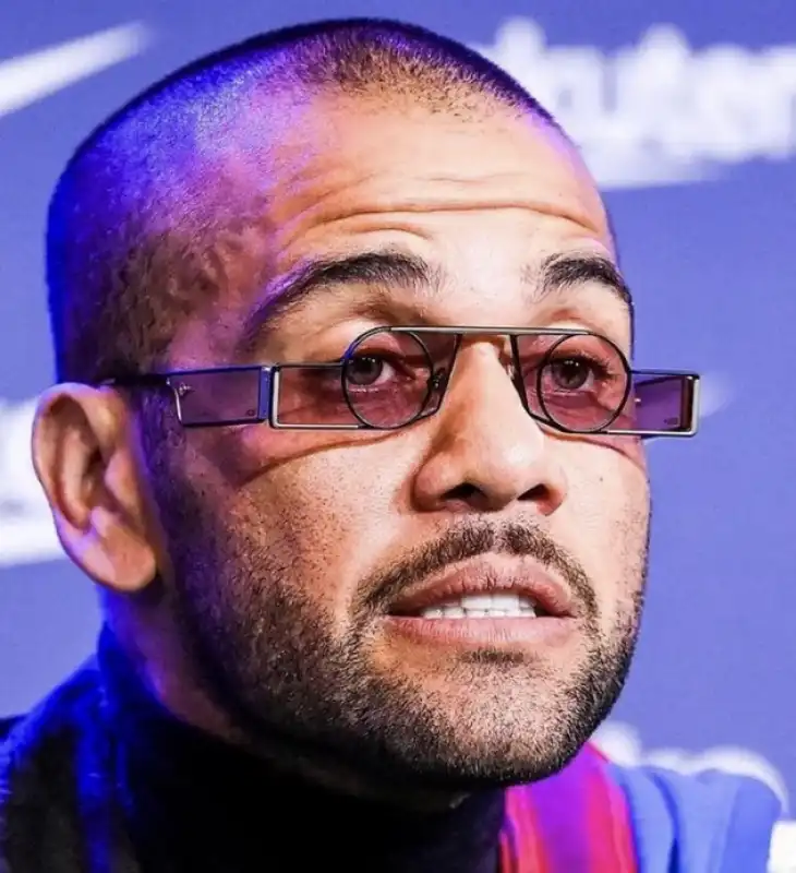 dani alves barcellona 8