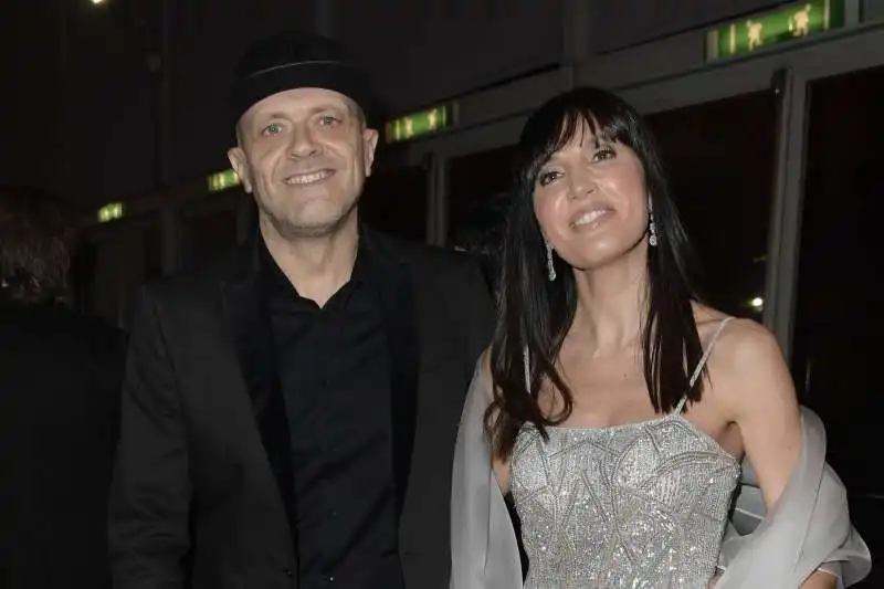 debora pelamatti e max pezzali 8