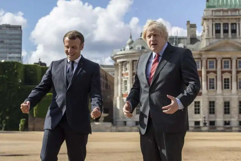 emmanuel macron e boris johnson 2