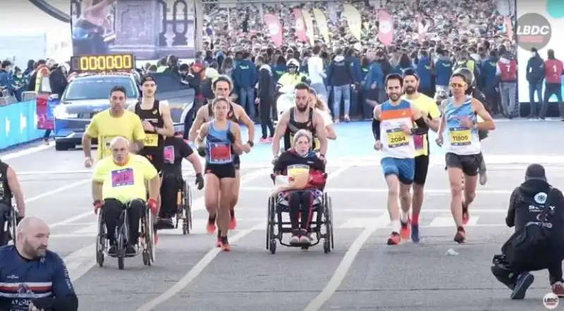 eric domingo roldan e la maratona corsa con la madre malata 6