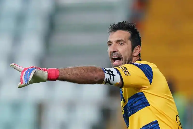 gigi buffon al parma 4