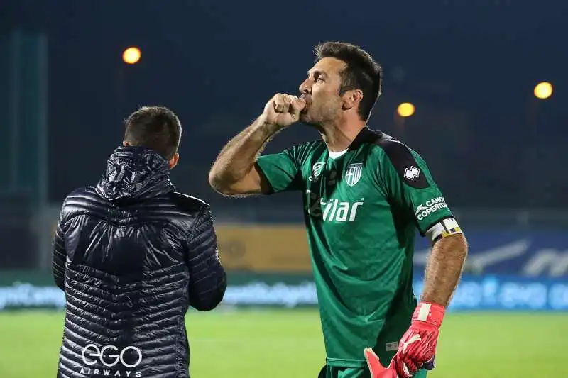 gigi buffon al parma 7