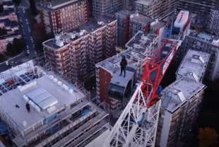 guerrilla climbing scalate illegali ai grattacieli di milano 4