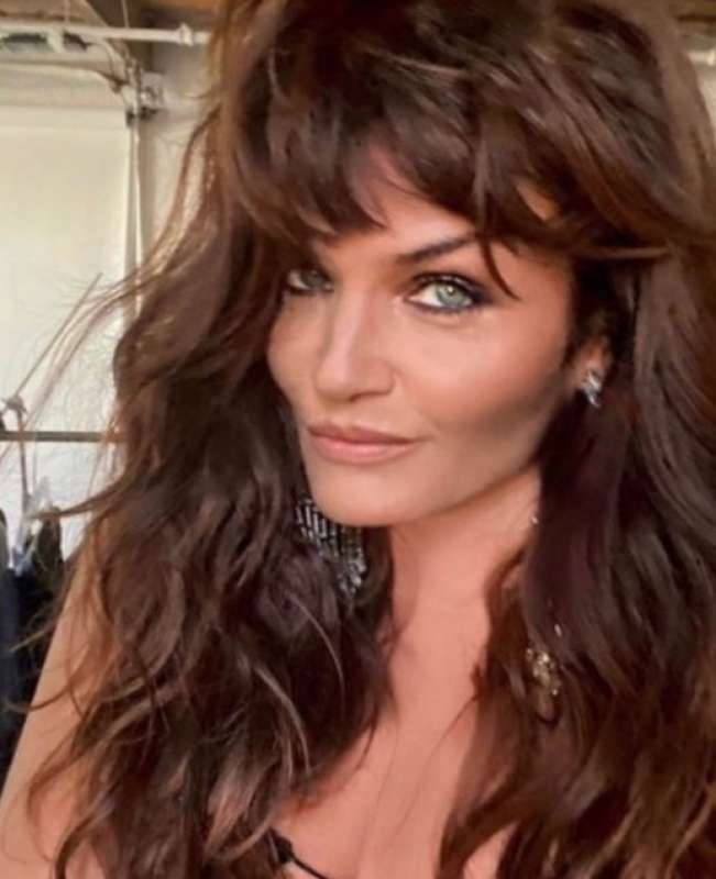 helena christensen 22