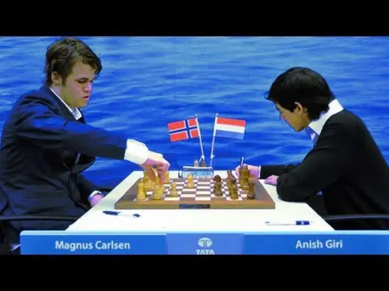 ian nepomniachtchi vs magnus carlsen