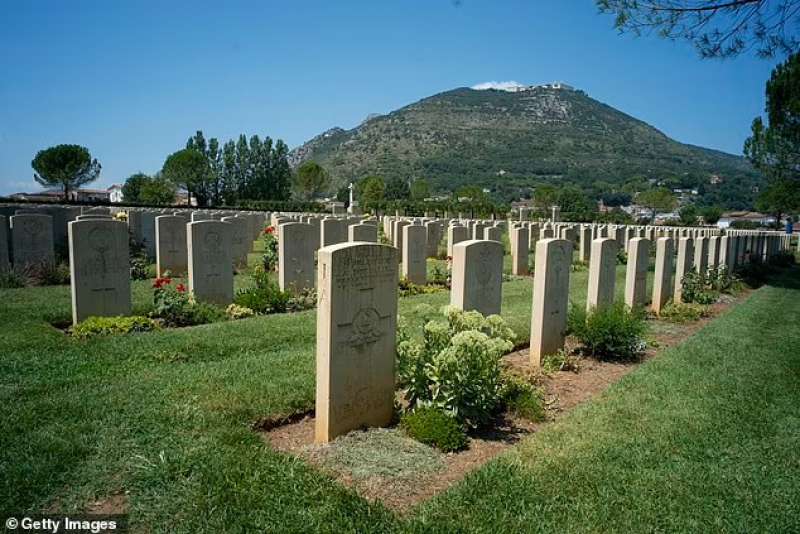 Il cimitero di Cassino