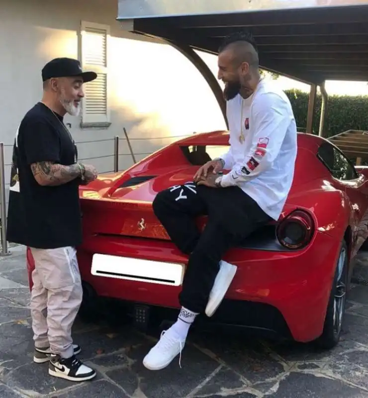 il parco auto di arturo vidal 6