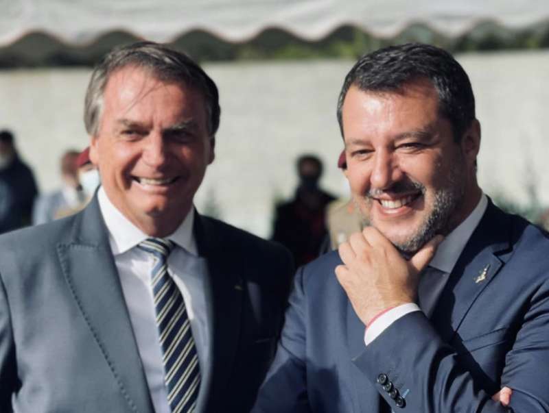 jair bolsonaro con matteo salvini a pistoia 1