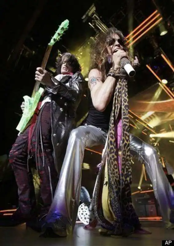 joe perry steven tyler 3