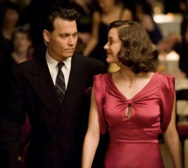 johnny depp marion cotillard   nemico pubblico  