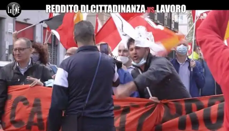 la protesta dei disoccupati a palermo contro il reddito di cittadinanza 12