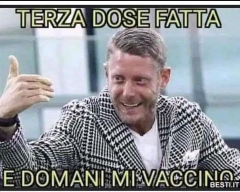 LAPO ELKANN E IL VACCINO - MEME