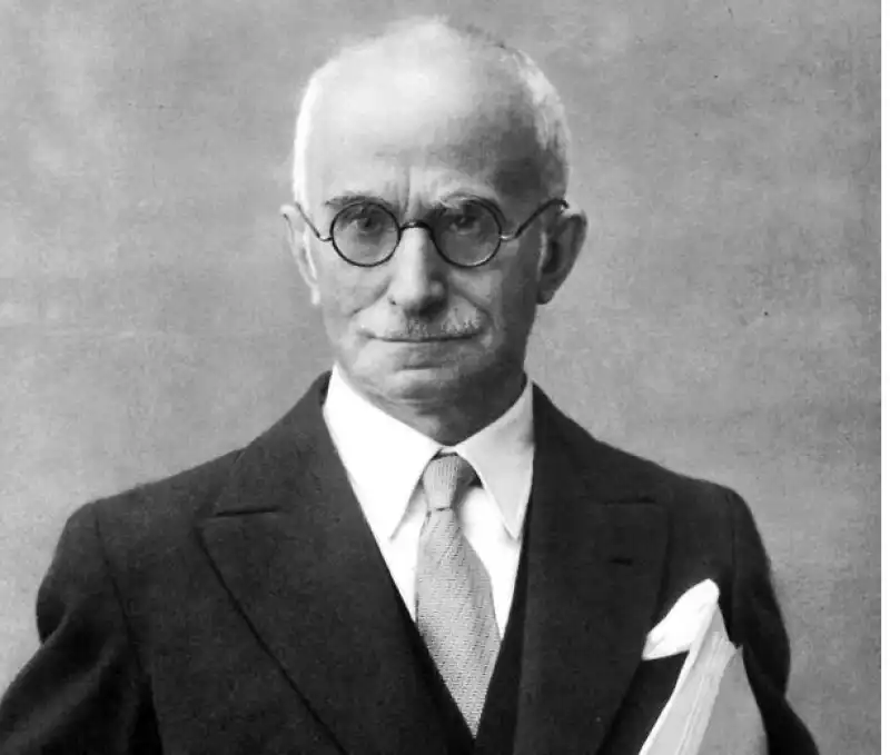 LUIGI EINAUDI