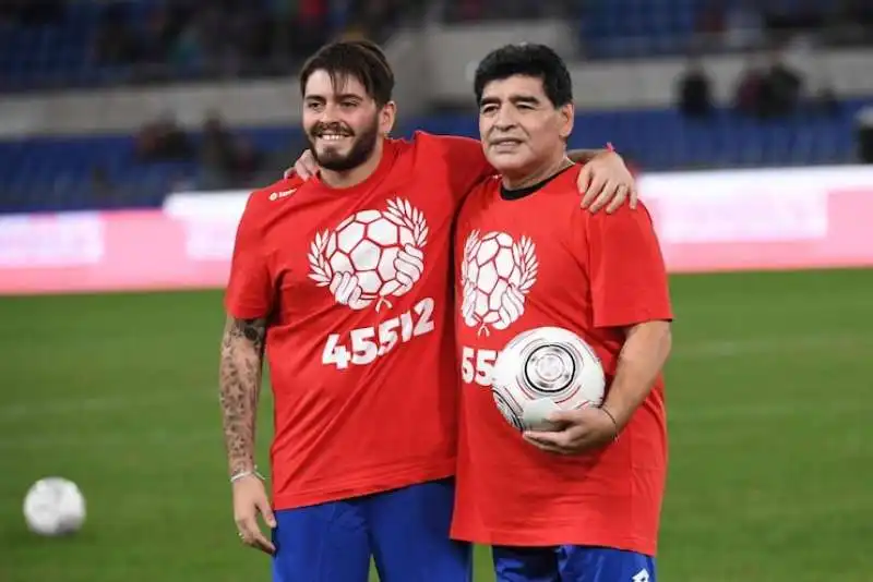 MARADONA E MARADONA JR