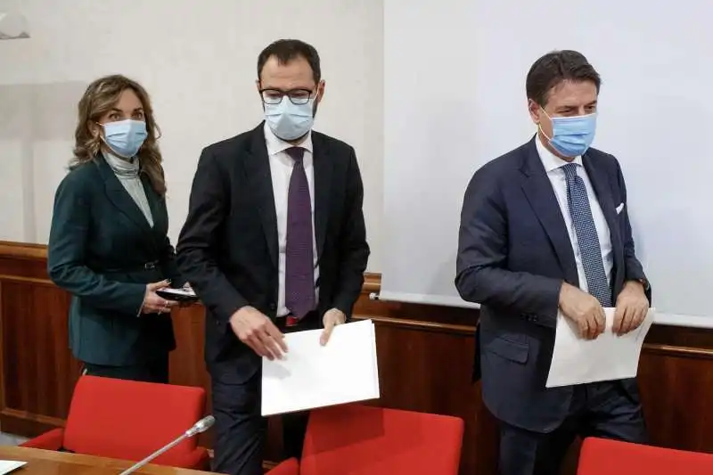 Maria Castellone, Stefano Patuanelli, Giuseppe Conte 