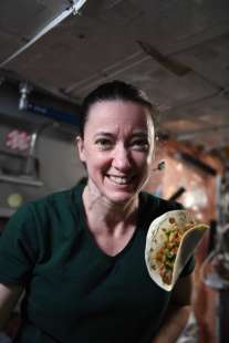 Megan McArthur mostra i tacos