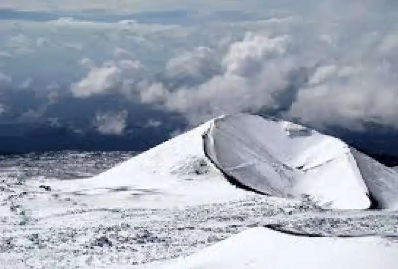 neve sull etna 2