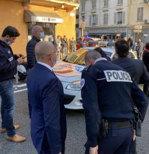 poliziotto accoltellato a cannes 3