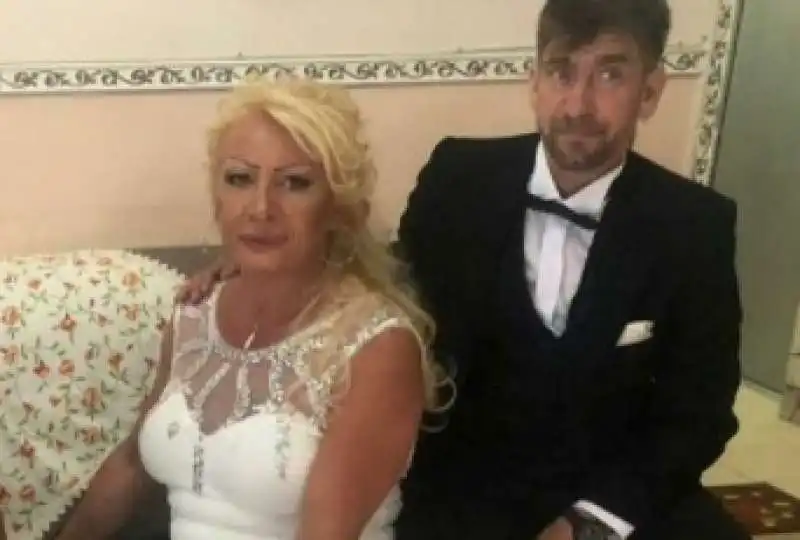 samanta e tommy, matrimonio trans a napoli 5