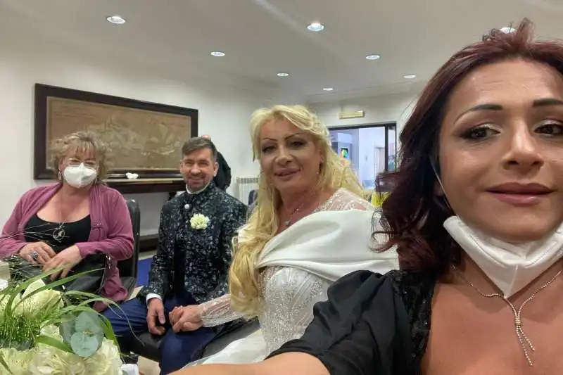 samanta e tommy, matrimonio trans a napoli 6