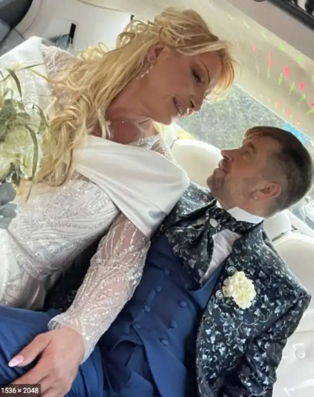 samanta e tommy, matrimonio trans a napoli 7