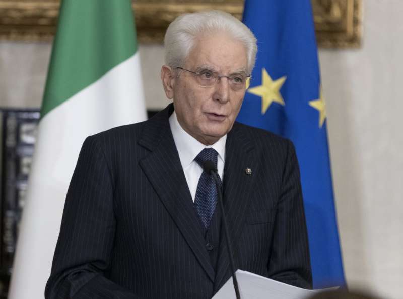 sergio mattarella all'incontro sul ventennale dalla morte di giovanni leone