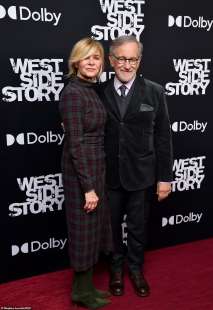 stephen spielberg e la moglie kate capshaw alla premiere 2