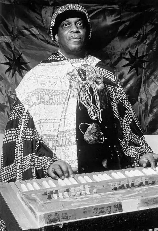 SUN RA 3